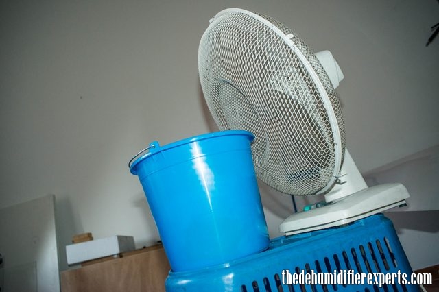 homemade-dehumidifier-complete.jpg